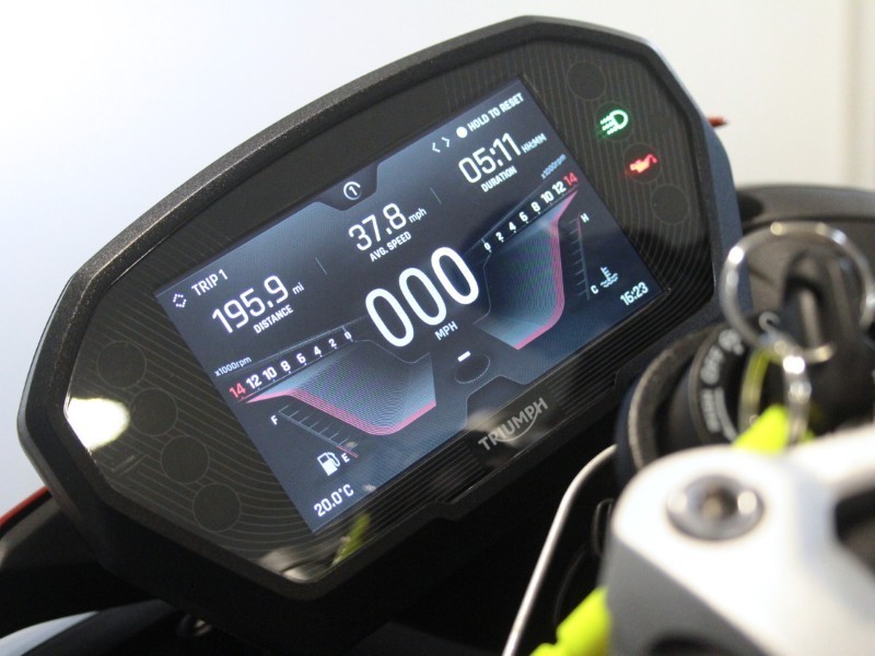 2025 (25) Triumph Street Triple RS 5924399
