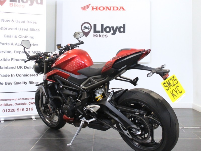 2025 (25) Triumph Street Triple RS 5924393