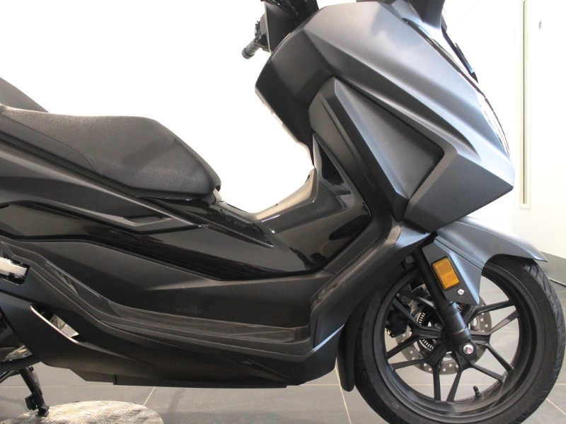 2025 (75) Honda NSS125 Forza 5933827
