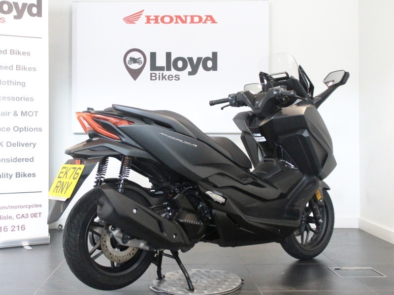 2025 (75) Honda NSS125 Forza 5933818