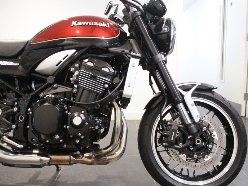 2023 (73) Kawasaki Z900 RS Special Colour Graphics 5977563