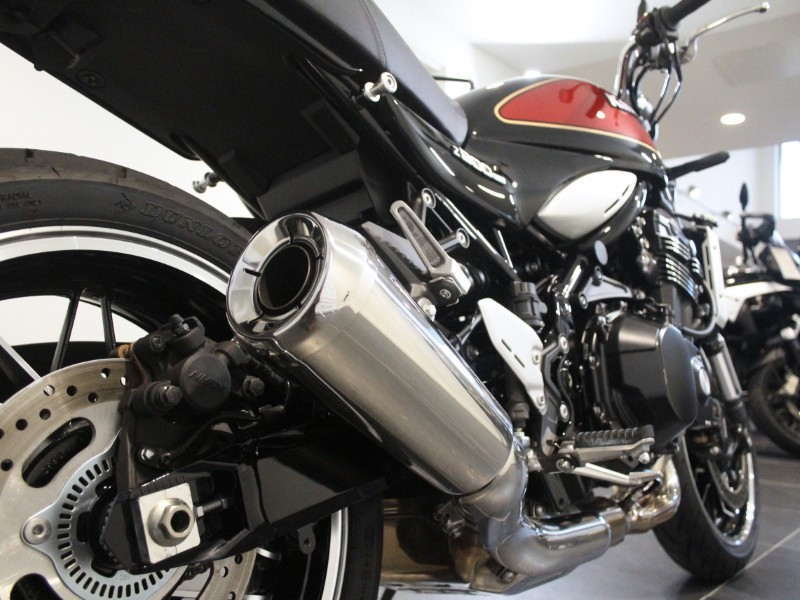 2023 (73) Kawasaki Z900 RS Special Colour Graphics 5977564