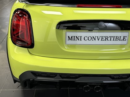  MINI CONVERTIBLE 2.0 Cooper S Sport 2dr Auto