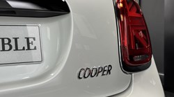  MINI CONVERTIBLE 1.5 Cooper Classic 2dr Auto 2874094