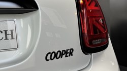 2024 (24) MINI HATCHBACK 1.5 Cooper Sport 3dr Auto 2867007