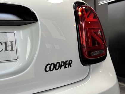  MINI HATCHBACK 1.5 Cooper Sport 3dr Auto