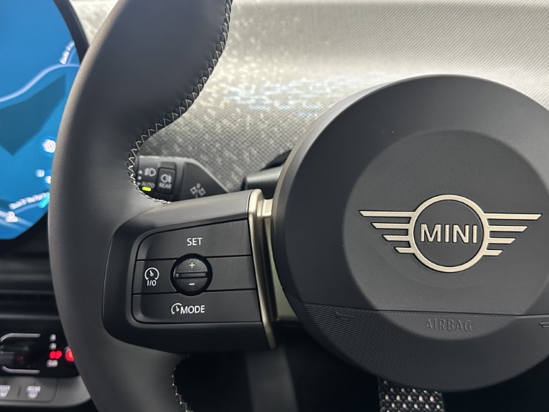 2024 (74) MINI COOPER 160kW SE Exclusive [Level 2] 54kWh 3dr Auto 3257112