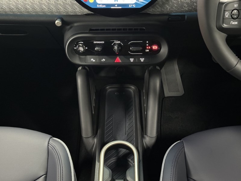 2024 (74) MINI COOPER 160kW SE Exclusive [Level 2] 54kWh 3dr Auto 3257118