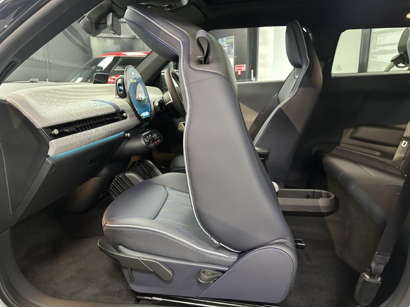 2024 (74) MINI COOPER 160kW SE Exclusive [Level 2] 54kWh 3dr Auto 3257120