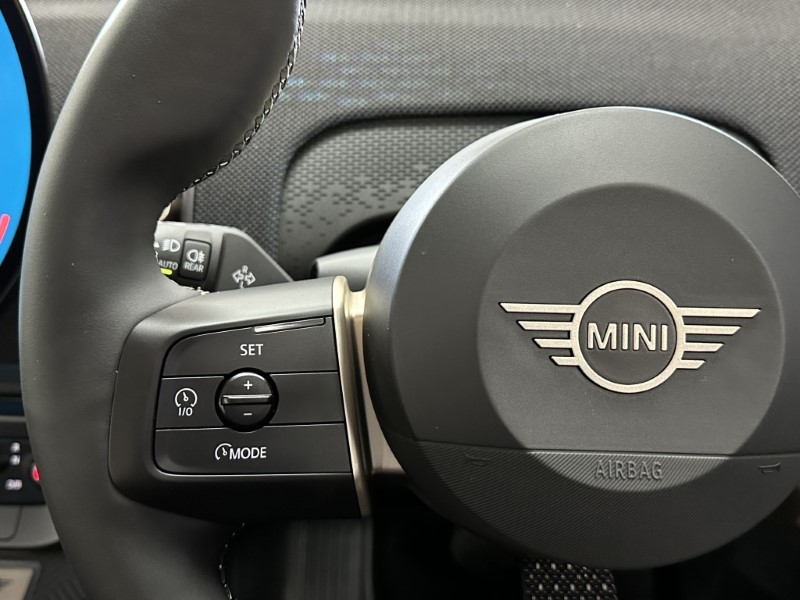  MINI COUNTRYMAN 230kW SE Classic ALL4 66kWh 5dr Auto 3354021