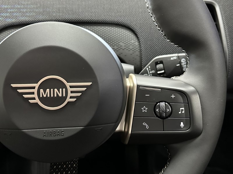  MINI COUNTRYMAN 230kW SE Classic ALL4 66kWh 5dr Auto 3354022