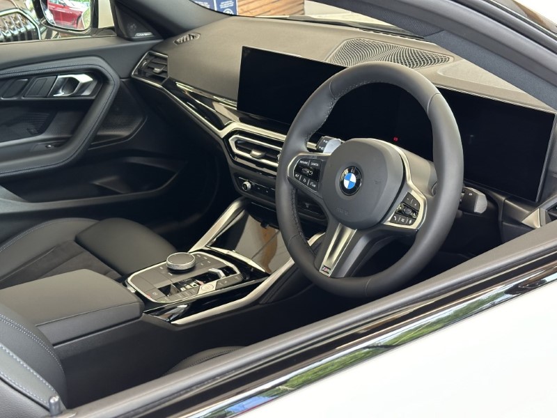  BMW 2 SERIES 220i M Sport 2dr Step Auto 3389427