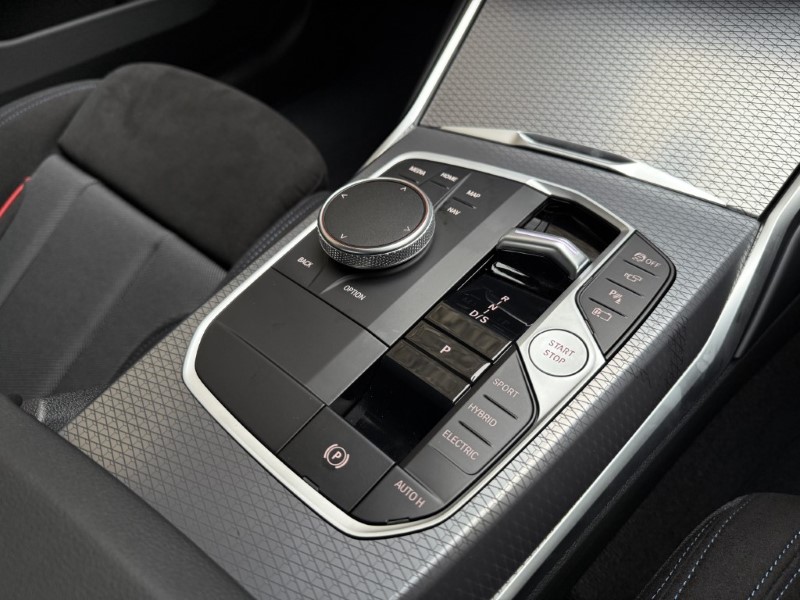  BMW 3 SERIES 330e M Sport 4dr Saloon 3660878