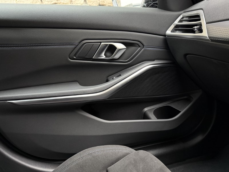  BMW 3 SERIES 330e M Sport 4dr Saloon 3660881