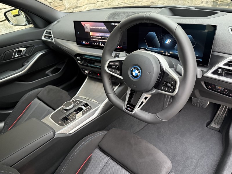  BMW 3 SERIES 330e M Sport 4dr Saloon 3660867