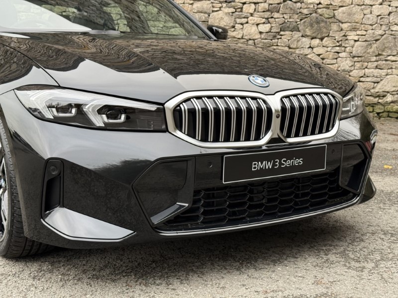  BMW 3 SERIES 330e M Sport 4dr Saloon 3660925