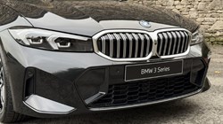 BMW 3 SERIES 330e M Sport 4dr Saloon 3660925