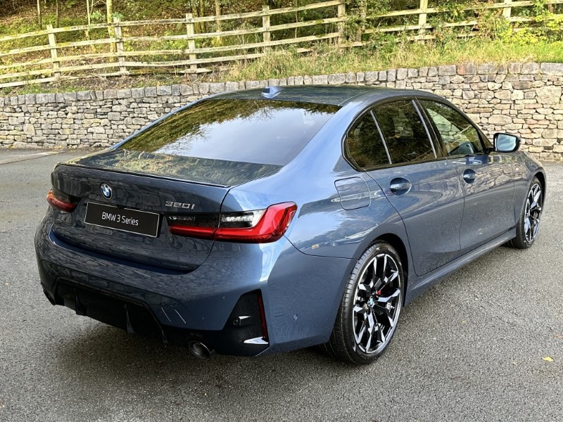  BMW 3 SERIES 320i M Sport 4dr Saloon 3662088