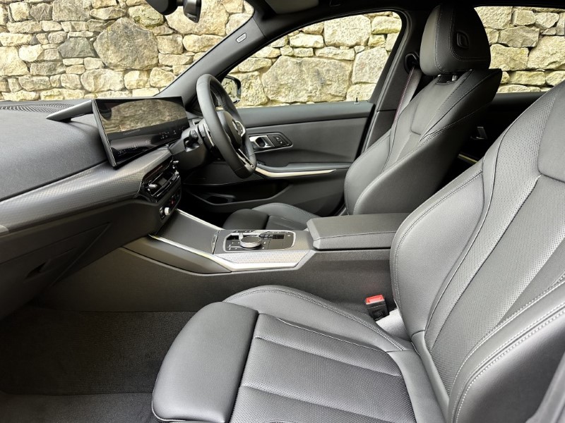  BMW 3 SERIES 320i M Sport 4dr Saloon 3662047