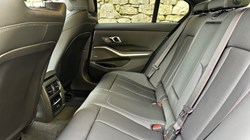 BMW 3 SERIES 320i M Sport 4dr Saloon 3662054