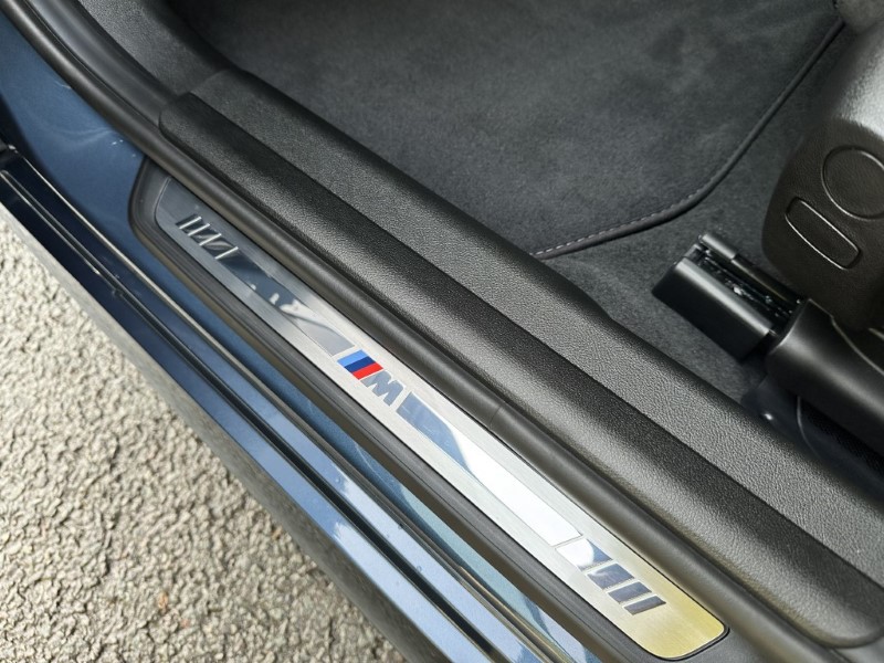  BMW 3 SERIES 320i M Sport 4dr Saloon 3662049