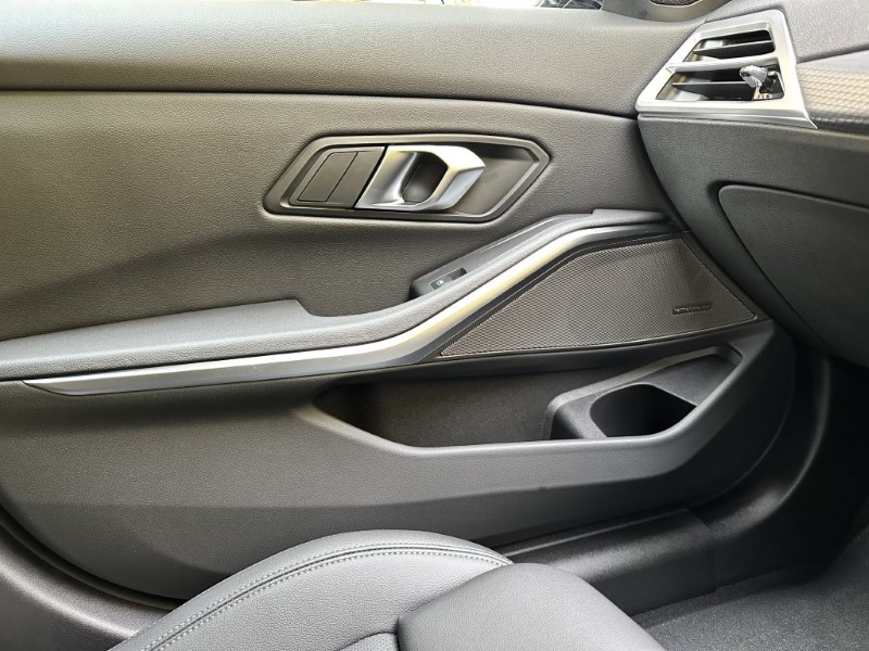  BMW 3 SERIES 320i M Sport 4dr Saloon 3662032