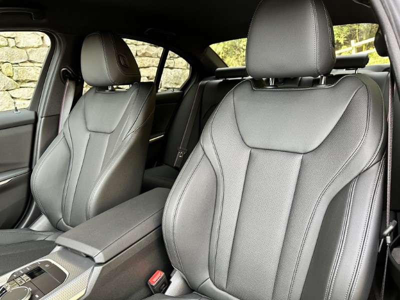  BMW 3 SERIES 320i M Sport 4dr Saloon 3662048