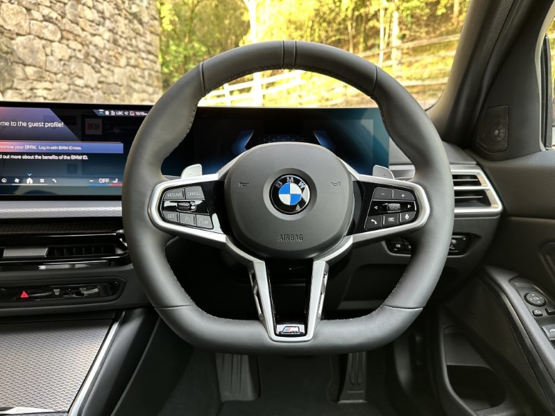  BMW 3 SERIES 320i M Sport 4dr Saloon 3662028