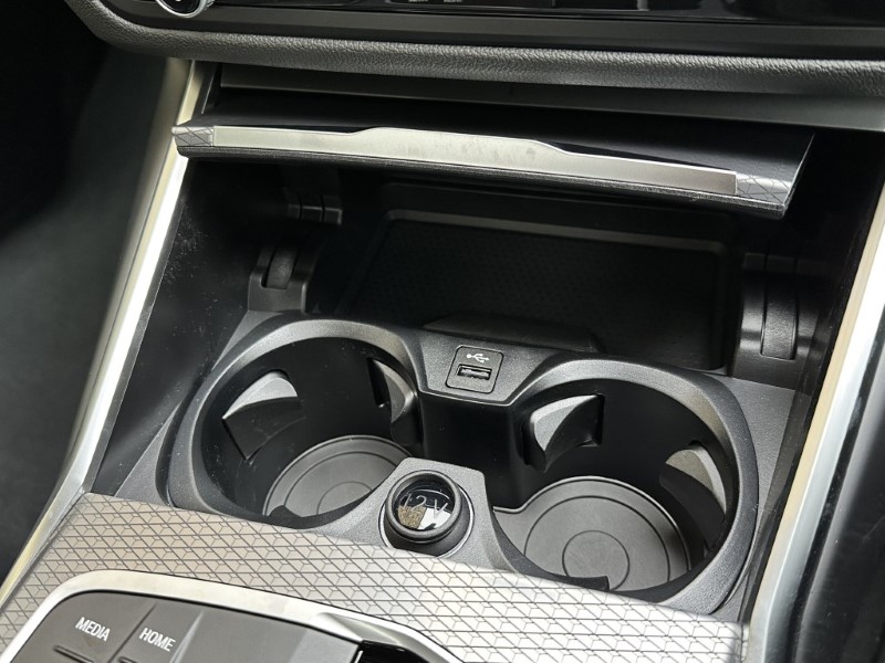  BMW 3 SERIES 320i M Sport 4dr Saloon 3662033