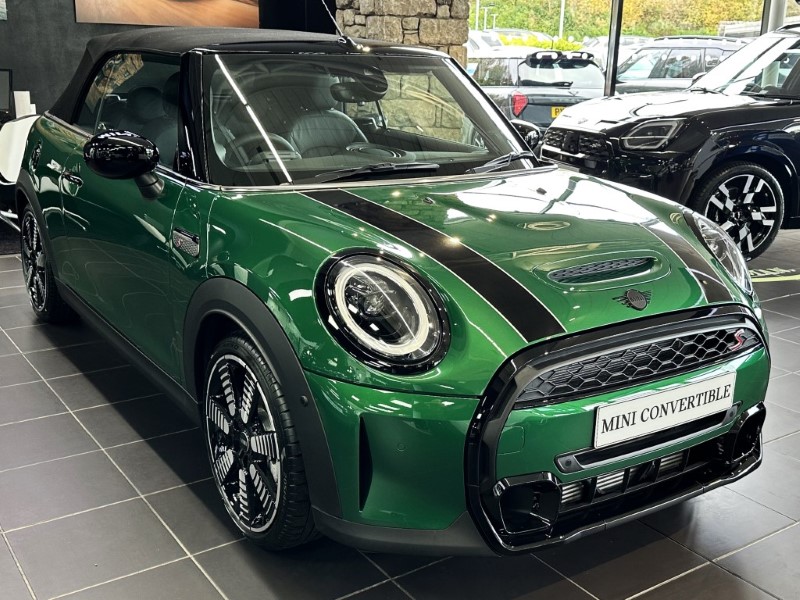  MINI CONVERTIBLE 2.0 Cooper S Exclusive 2dr Auto 3617529