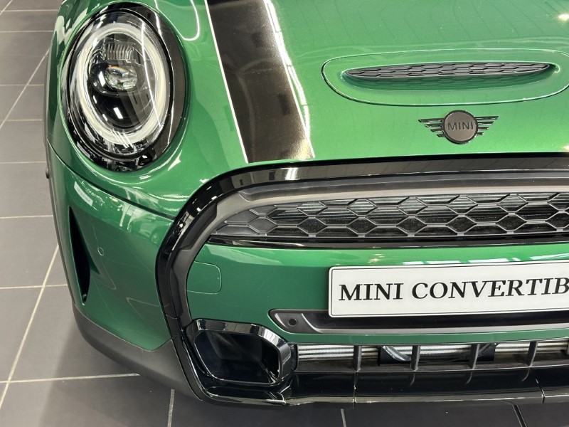  MINI CONVERTIBLE 2.0 Cooper S Exclusive 2dr Auto 3617517