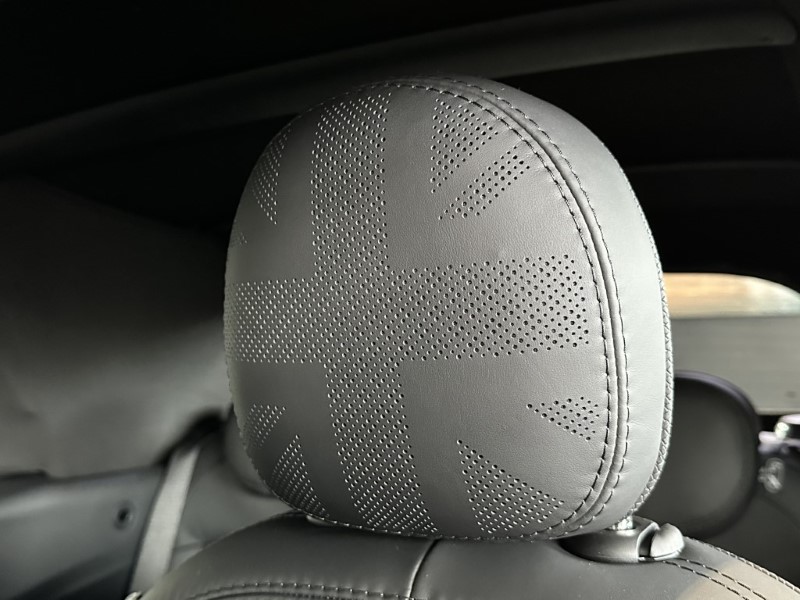  MINI CONVERTIBLE 2.0 Cooper S Exclusive 2dr Auto 3617539