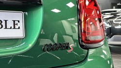 MINI CONVERTIBLE 2.0 Cooper S Exclusive 2dr Auto 3617522