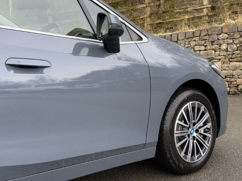  BMW 2 SERIES 230e xDrive Luxury 5dr DCT 3805969