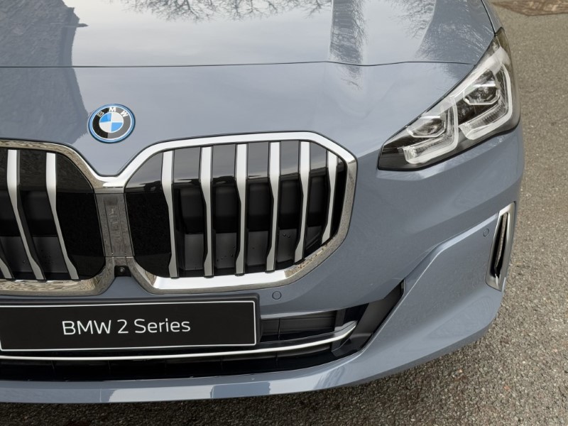  BMW 2 SERIES 230e xDrive Luxury 5dr DCT 3805928