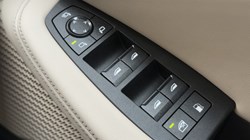 BMW 2 SERIES 230e xDrive Luxury 5dr DCT 3805923