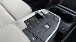 BMW 2 SERIES 230e xDrive Luxury 5dr DCT 3805920