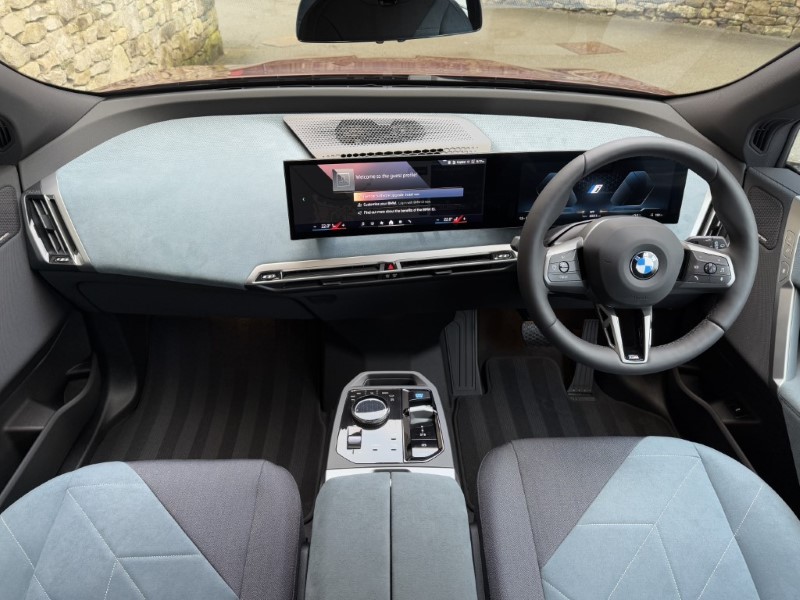 ラムドライブ ページ New 2025 BMW iX 240kW xDrive40 M Sport 76.6kWh 5dr Auto Aventurine