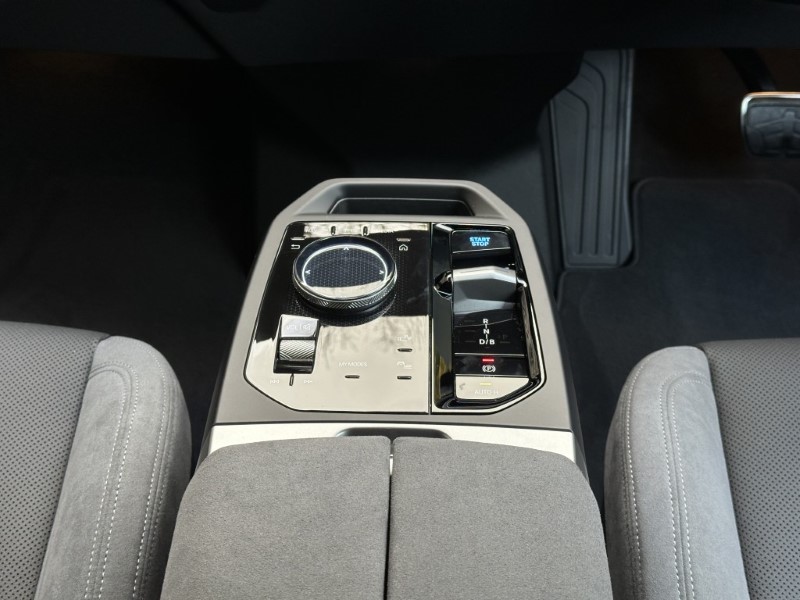  BMW iX 300kW xDrive45 M Sport 101kWh 5dr Auto 4717638