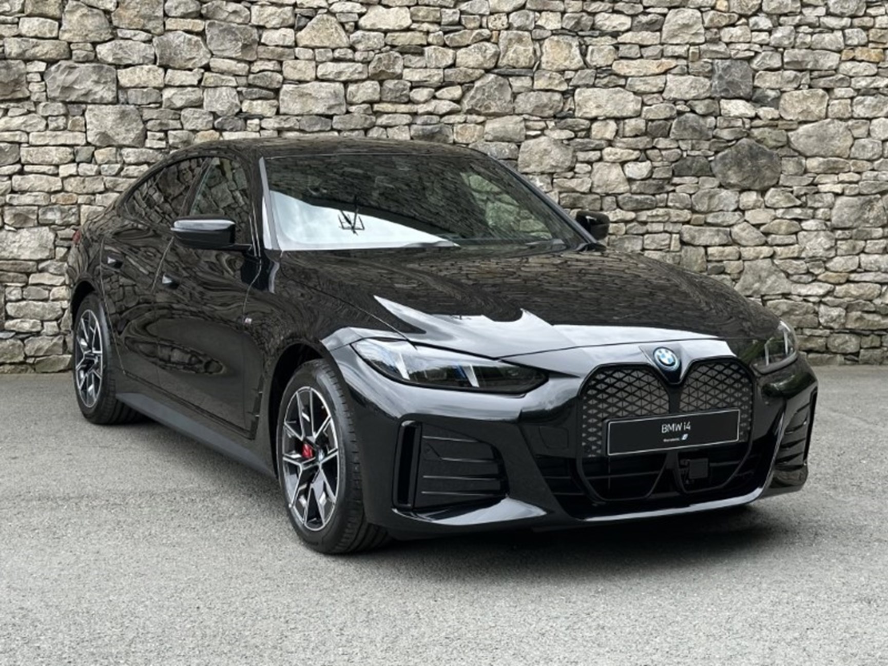 New BMW I4 EDrive40 M Sport Black Sapphire 67475 00 Lloyd Motor Group new-bmw-i4-edrive40-m-sport-black-sapphire-67475-00-lloyd-motor-group