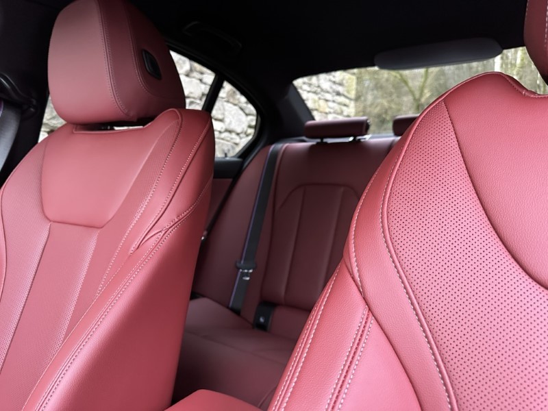  BMW 320i M Sport Saloon 4953602