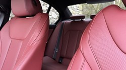 BMW 320i M Sport Saloon 4953602