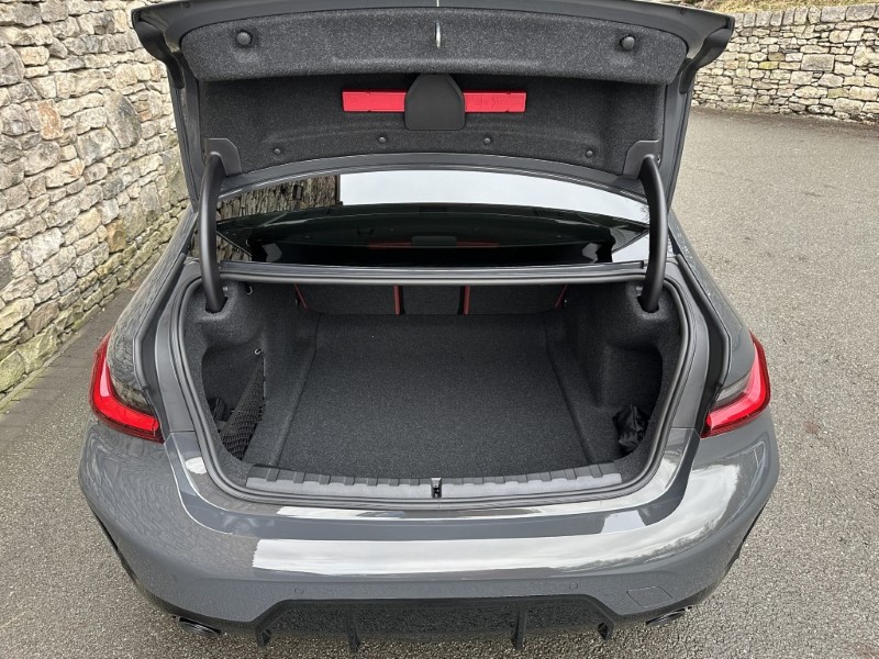  BMW 320i M Sport Saloon 4953569