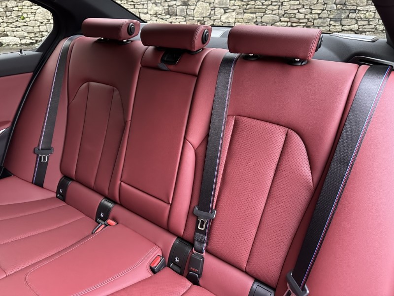  BMW 320i M Sport Saloon 4953610