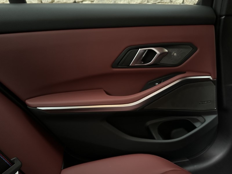  BMW 320i M Sport Saloon 4953575