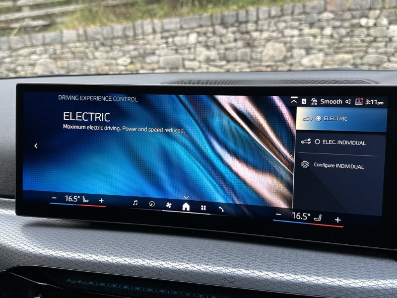  BMW 3 SERIES 330e 22.3 kWh M Sport 4dr Step Auto 4712836