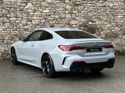 BMW 4 SERIES M440i xDrive MHT 2dr Step Auto