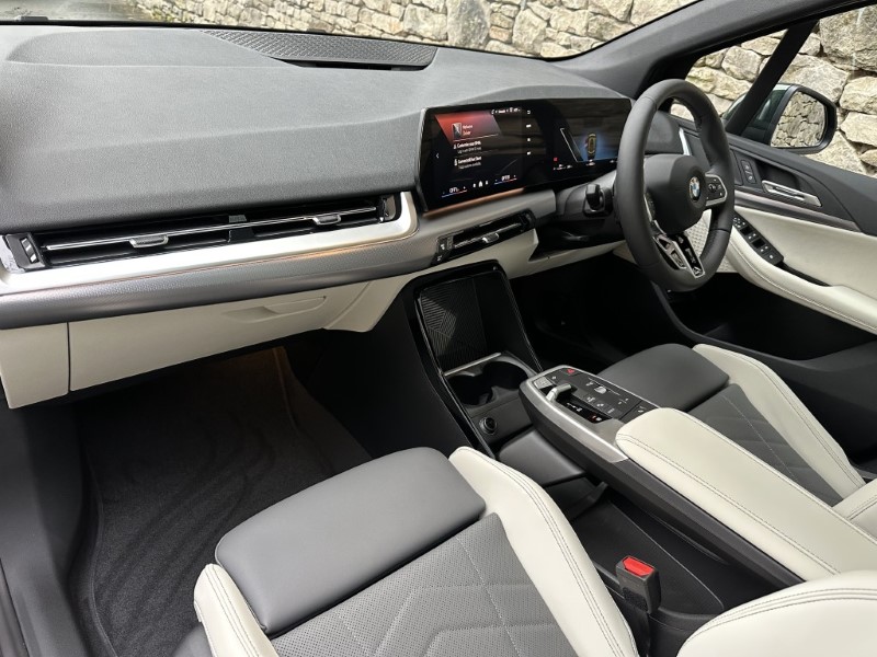  BMW 2 SERIES 220i MHT M Sport 5dr DCT 4871696