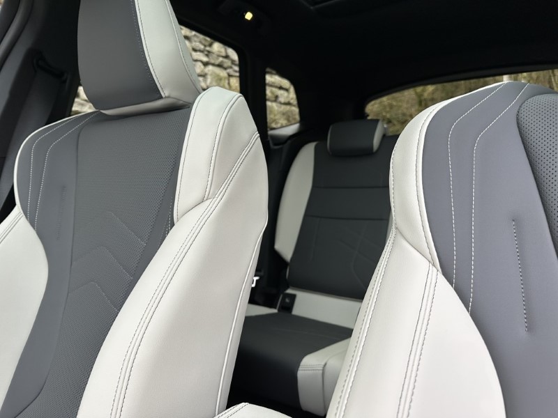  BMW 2 SERIES 220i MHT M Sport 5dr DCT 4871699