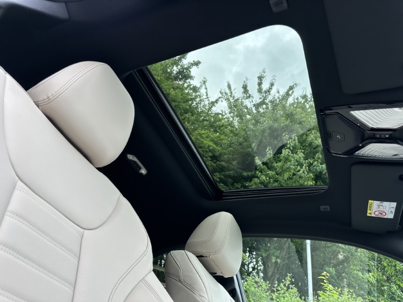  BMW 2 SERIES 220i M Sport 2dr Step Auto 5516058